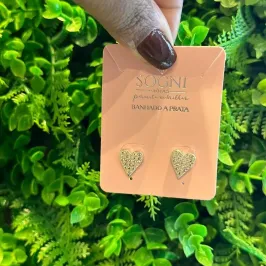 BRINCO CORAÇÃO CRAVEJADO CRISTAL - BANHADO A PRATA