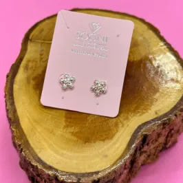 BRINCO FLOR CRAVEJADO - BANHADO A PRATA