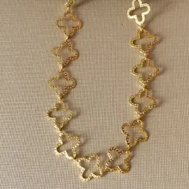 PULSEIRA VIRGINIA TREVOS