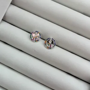 BRINCO NOSSA SRA CRAVEJADO COLORIDO - BANHADO A PRATA