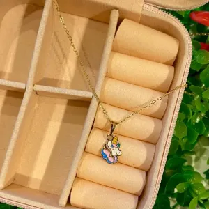 GARGANTILHA MINI CORAÇÕES + UNICORNIO 35CM