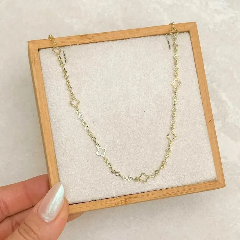 GARGANTILHA TREVOS MINIMALISTA