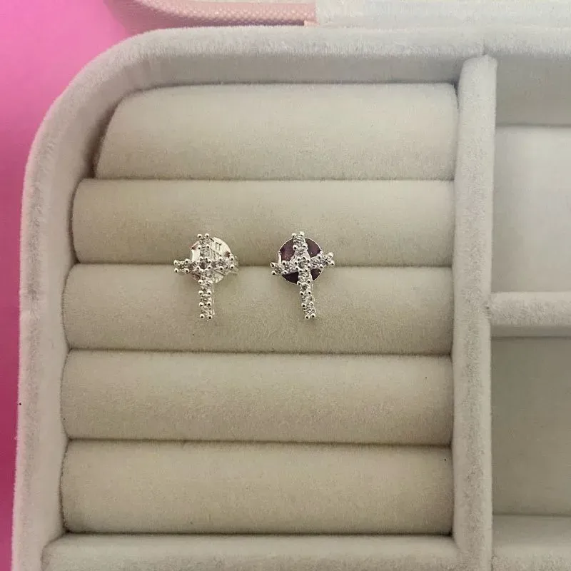 BRINCO CRUZ CRAV - BANHADO A PRATA