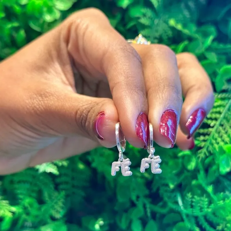 ARGOLA FE - BANHADO A PRATA